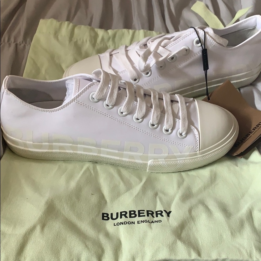 Burberry sneakers